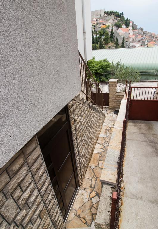 Apartment Peran シベニク エクステリア 写真