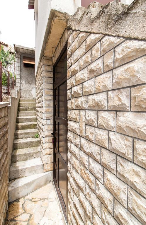 Apartment Peran シベニク エクステリア 写真