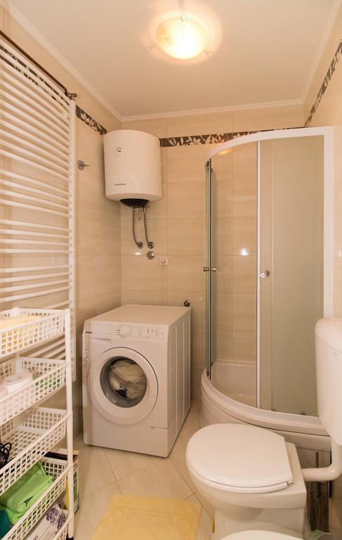 Apartment Peran シベニク エクステリア 写真